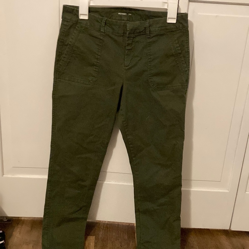 Green Old Navy Pixie size 6